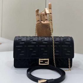 Fendi Wallet On Chain Baguette