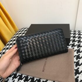 BV Intrecciato Zipper Long Wallet