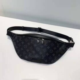 Louis Vuitton Discovery Bumbag