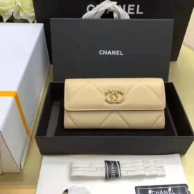 Chanel 19 Long Zipped Wallet