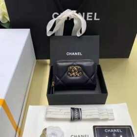 Chanel 19 Zipped Coin Purse