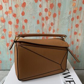 Loewe Puzzle Small Tan