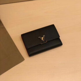 Louis Vuitton Capucines Compact Wallet Black