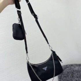 Prada Re-Edition 2005 Nylon Bag Black