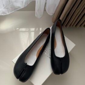 Maison Margiela Tabi Flats