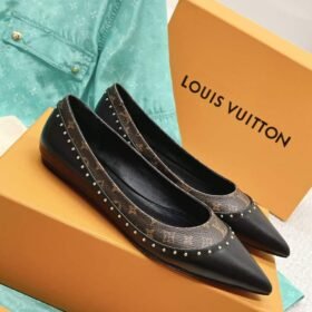 LV Signature Flat Ballerina