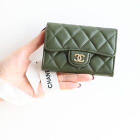 Chanel Card Holder Caviar Green