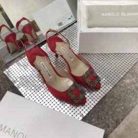 Manolo Blahnik Hangisi Slingback Pumps