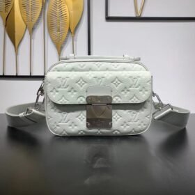 LV S Lock Messenger