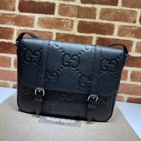 Gucci Jumbo GG Medium Messenger Bag