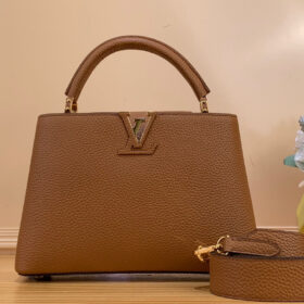 LV Capucines BB