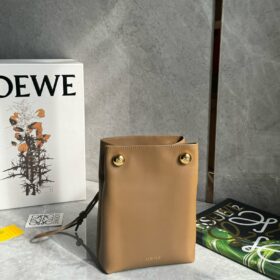 Loewe Pebble Pouch