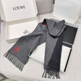 Loewe Scarf in Wool And Cashmere